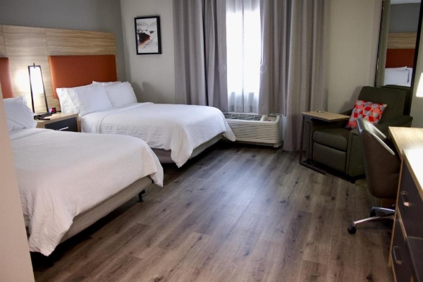Candlewood Suites Harrisonburg image 20